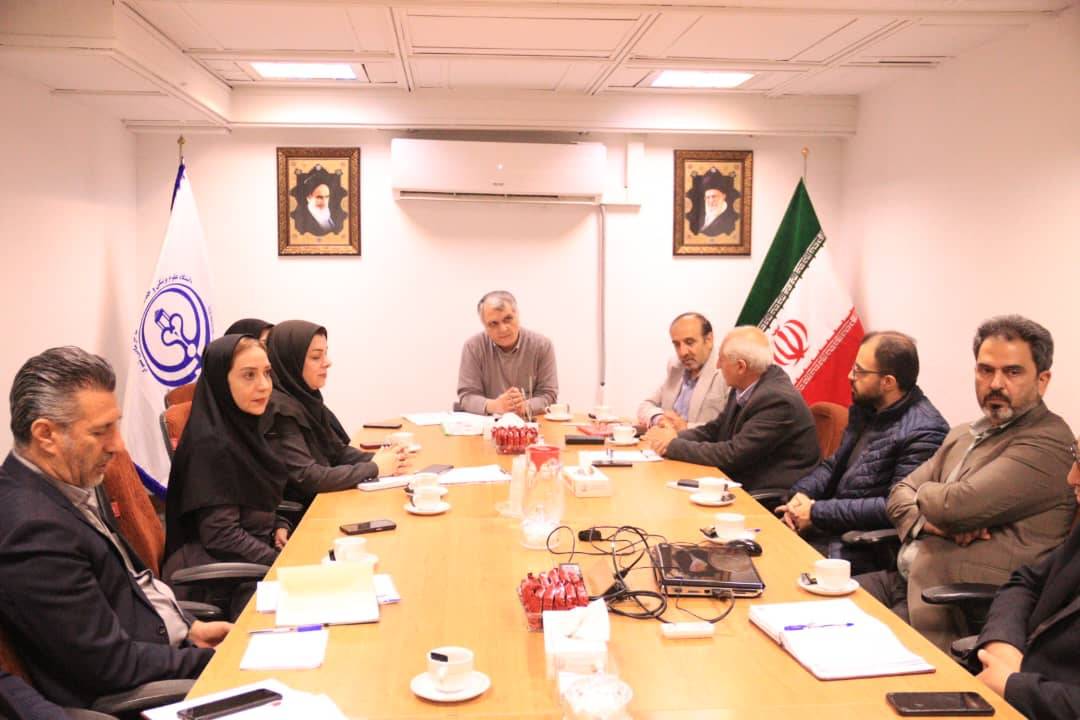 برگزاری جلسه ای با حضور معاونت درمان درخصوص دخالت باشگاه&zwnj;های ورزشی در امر درمان و رژیم درمانی &nbsp;