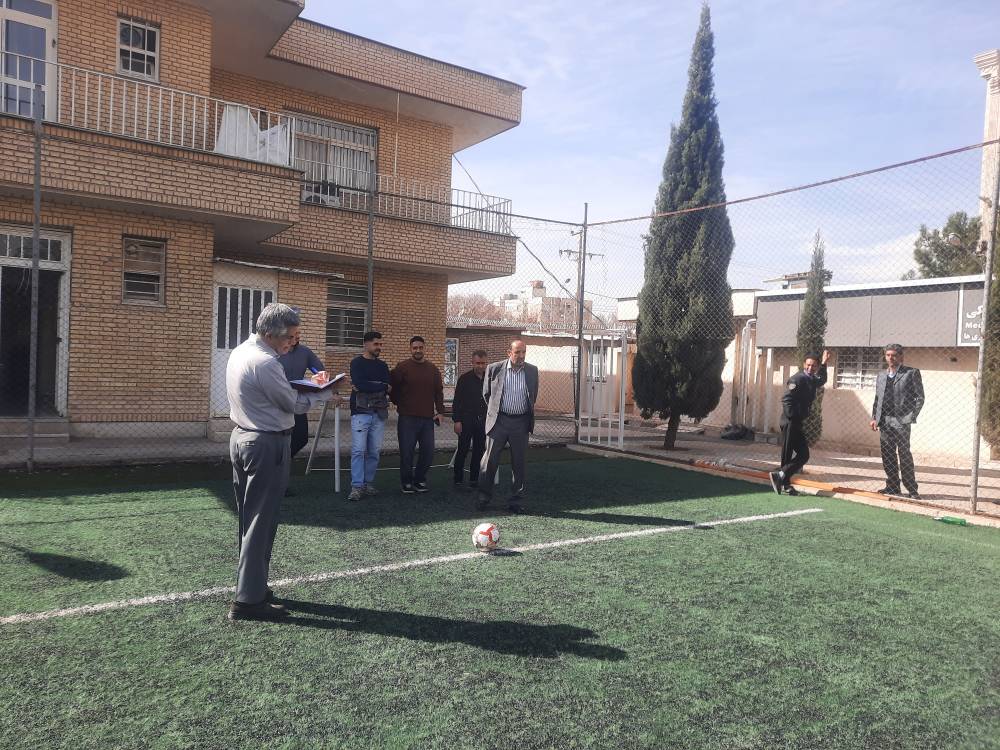 مسابقه ورزشی بمناسبت دهه فجر در دانشکده تغذیه برگزار شد