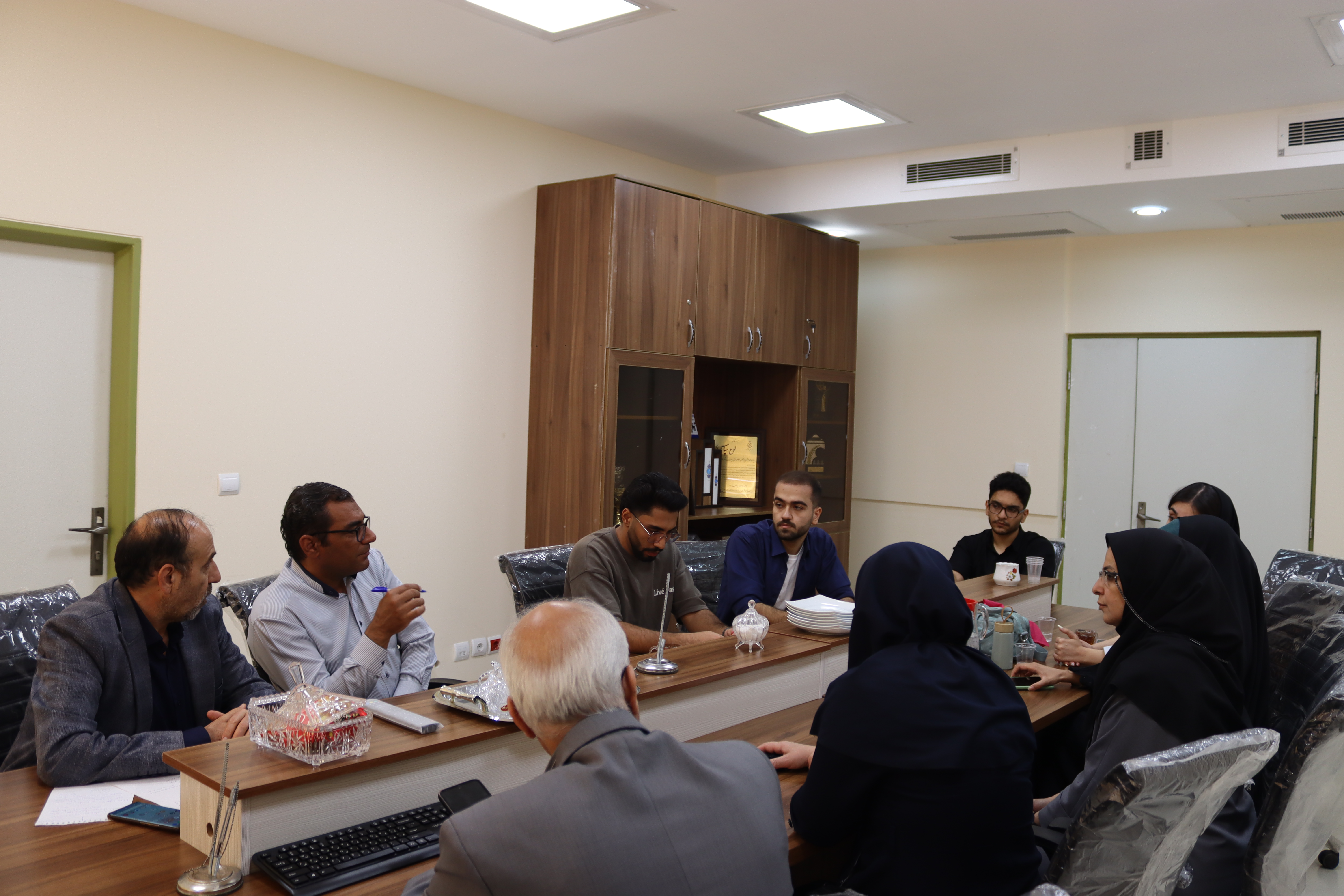 بررسی و رفع چالش&zwnj;های حوزه حمل&zwnj;ونقل دانشجویی در نشست مشترک نمایندگان دانشجویان و مسئول سرویس سایت صدرا